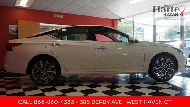 Certified 2025 Nissan Altima 2.5 SL image 8