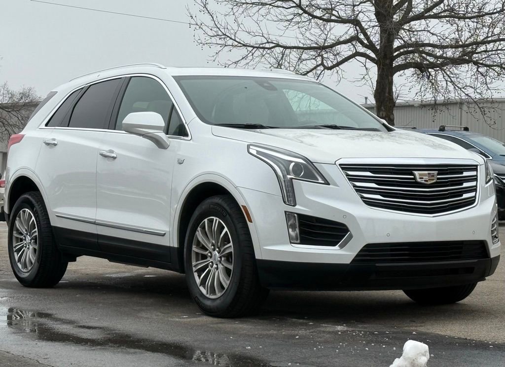 Used 2018 Cadillac XT5 Luxury w/ Driver Awareness Package image 8