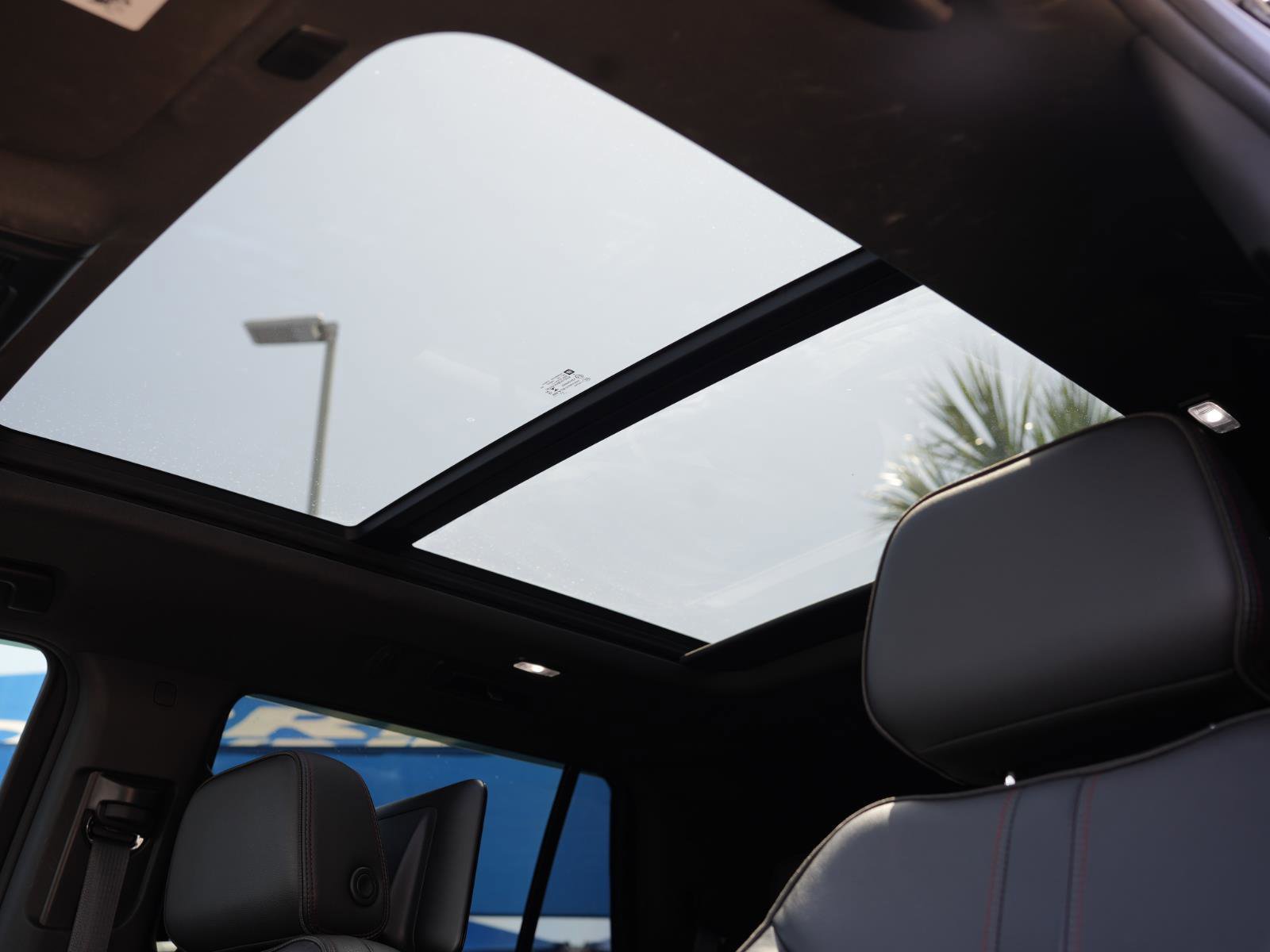 Used 2021 Chevrolet Tahoe RST w/ Luxury Package image 16