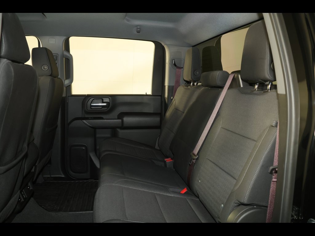 Used 2024 Chevrolet Silverado 2500 Custom w/ Custom Value Package image 31