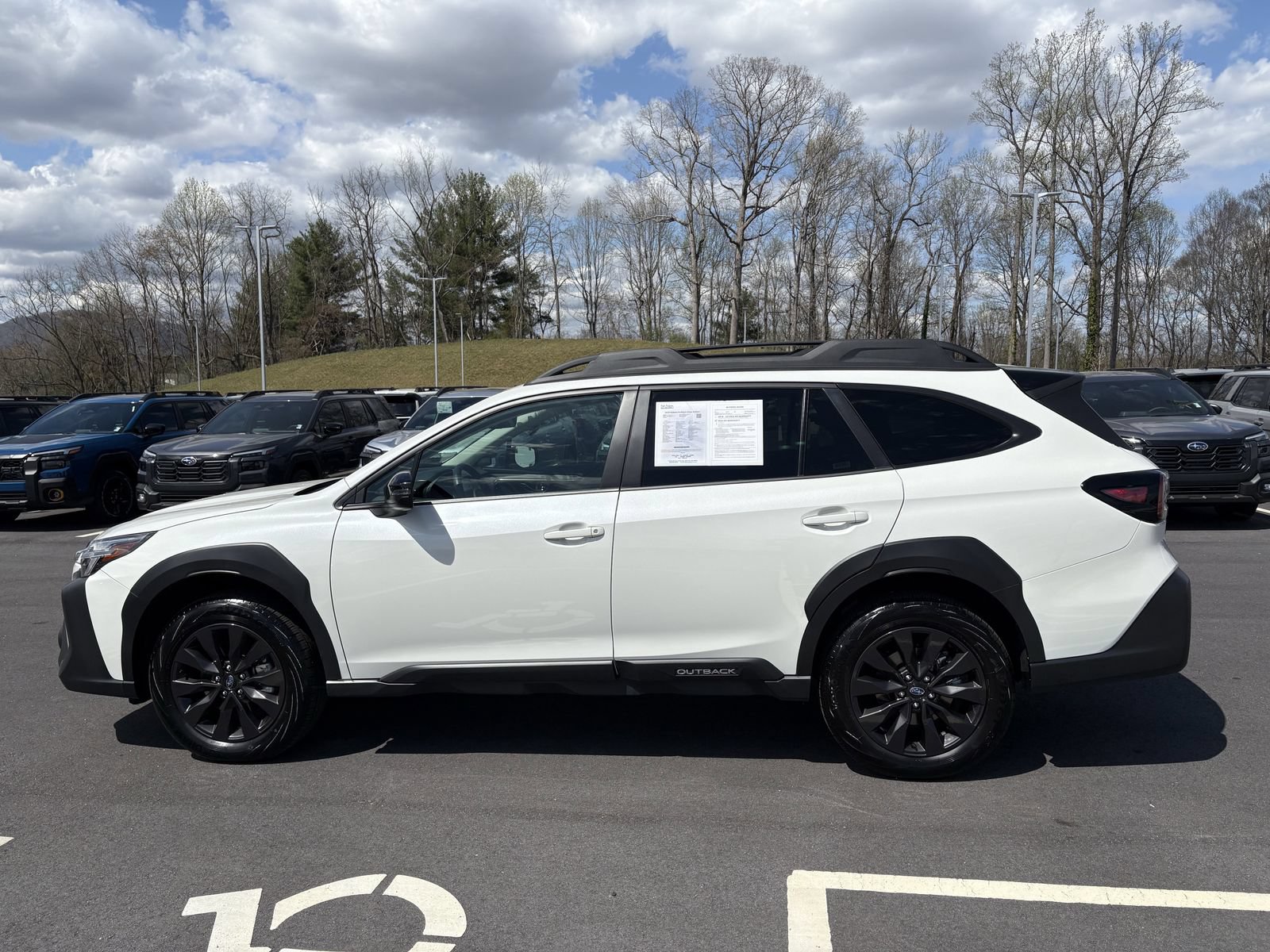 Used 2025 Subaru Outback Onyx Edition AWD/4WD image 5