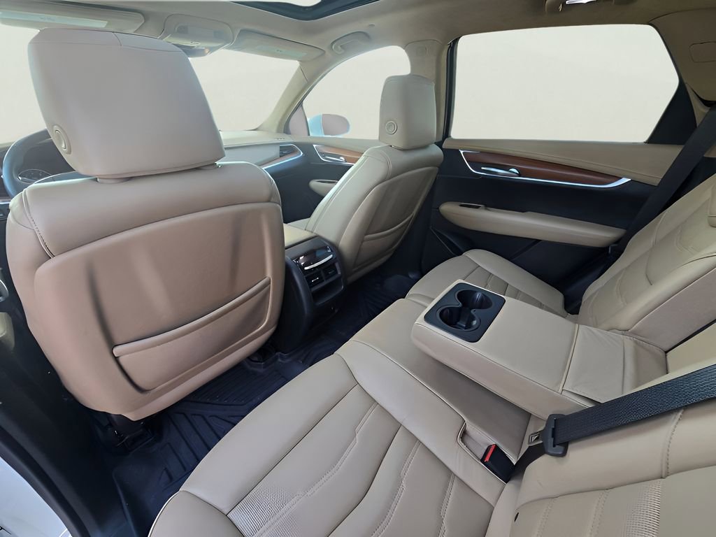 Used 2017 Cadillac XT5 Platinum w/ Driver Assist Package image 45