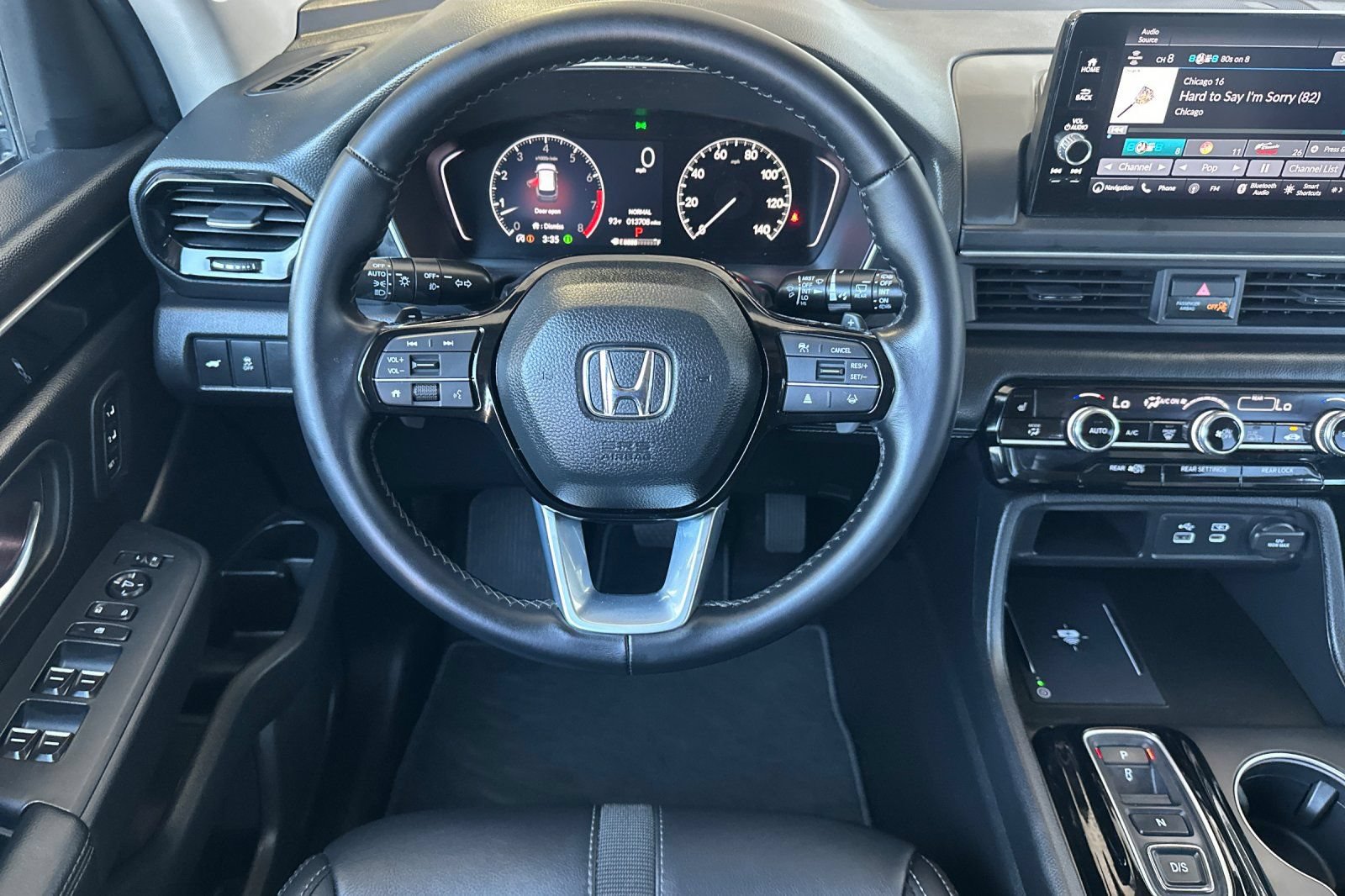 Used 2025 Honda Pilot Touring image 14