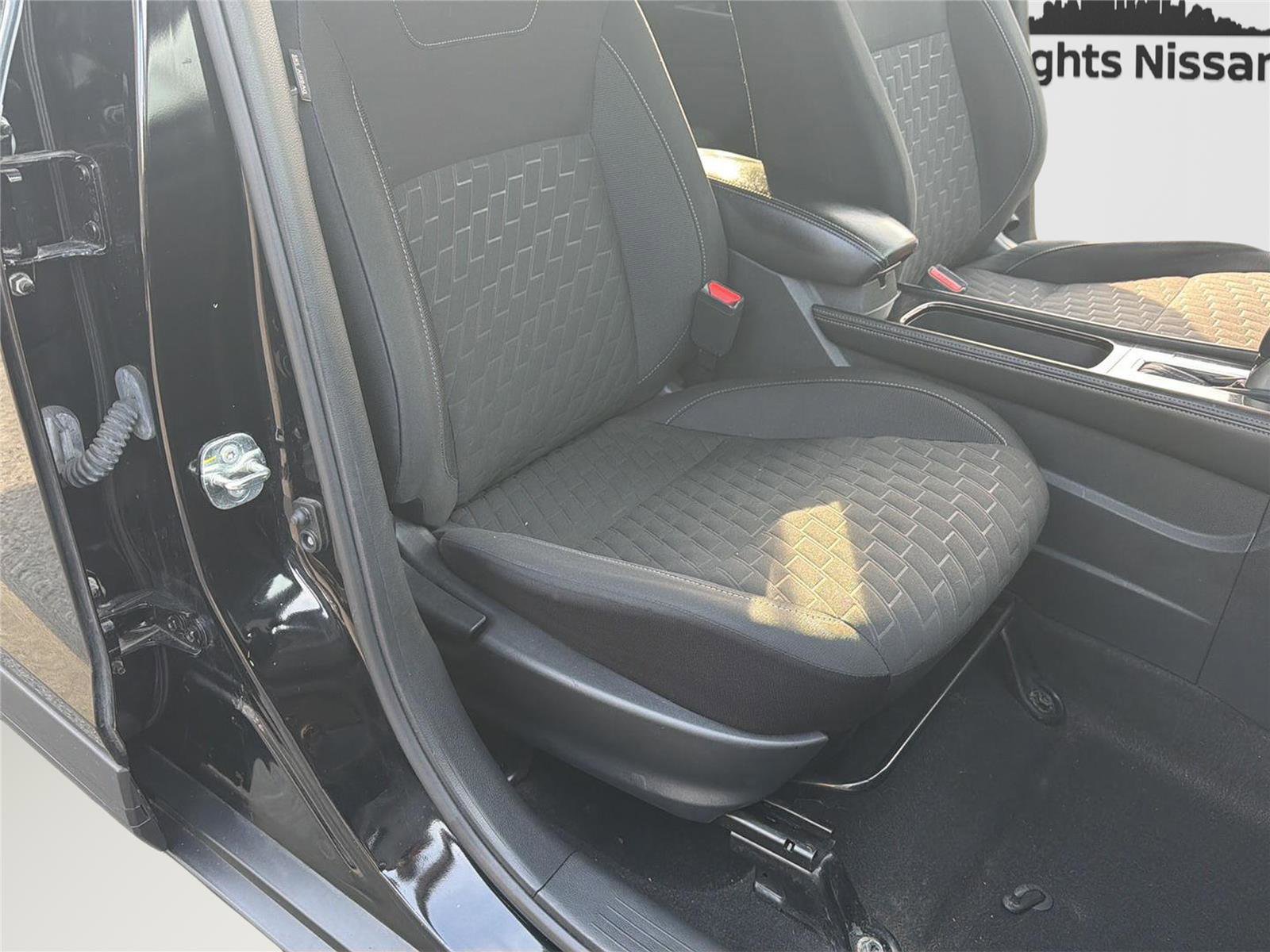 Used 2022 Nissan Kicks SV FWD image 26