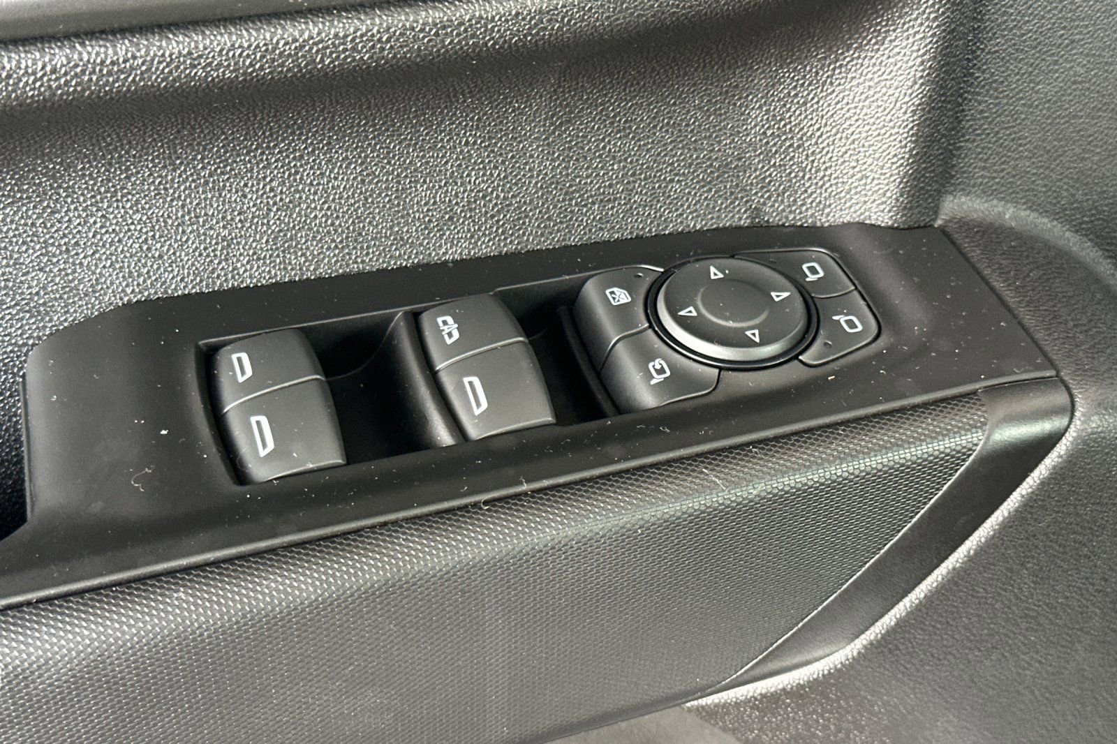 Used 2025 Chevrolet Silverado 2500 W/T w/ WT/CX Safety Package image 13