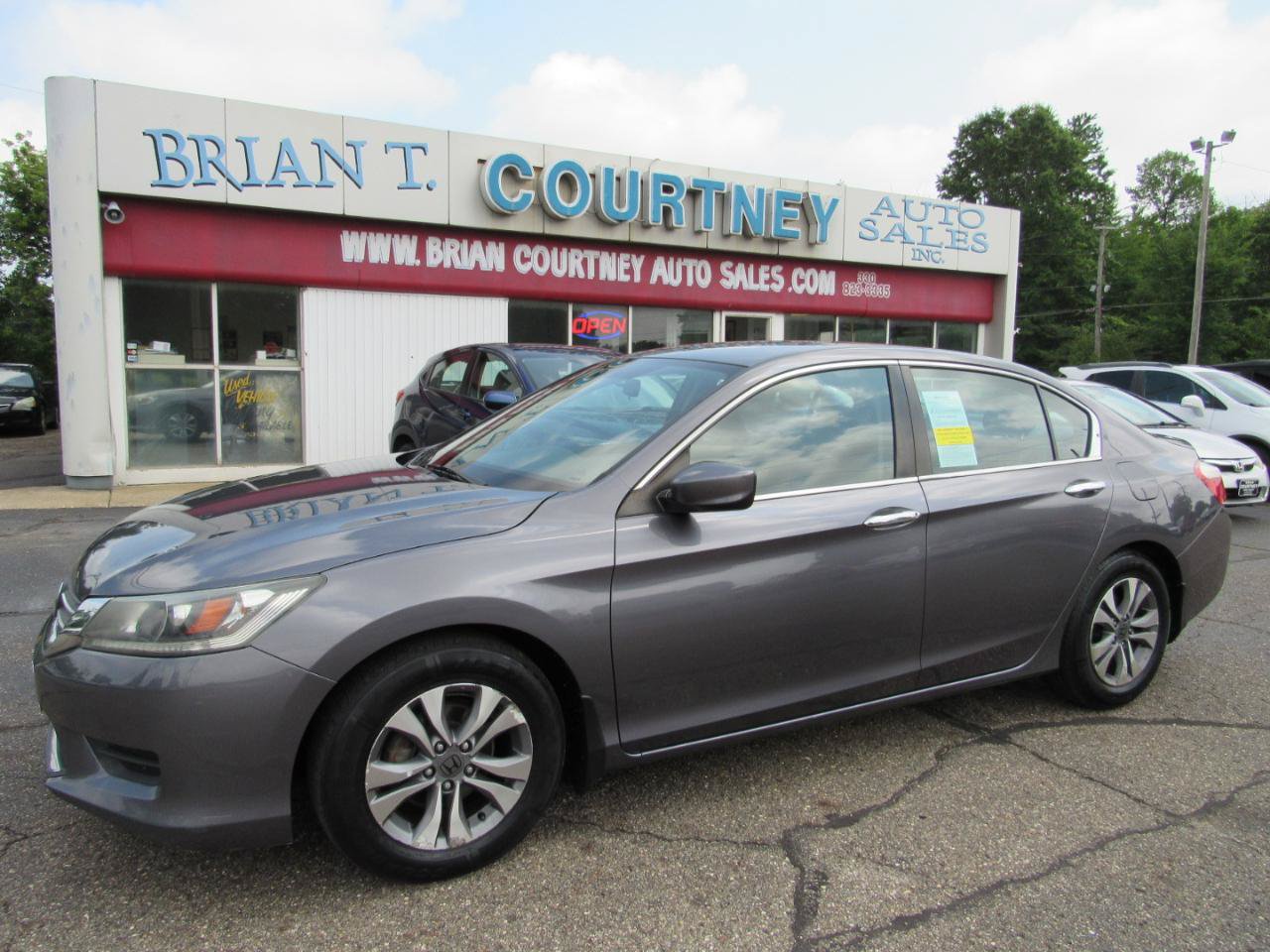 Used 2015 Honda Accord LX image 24