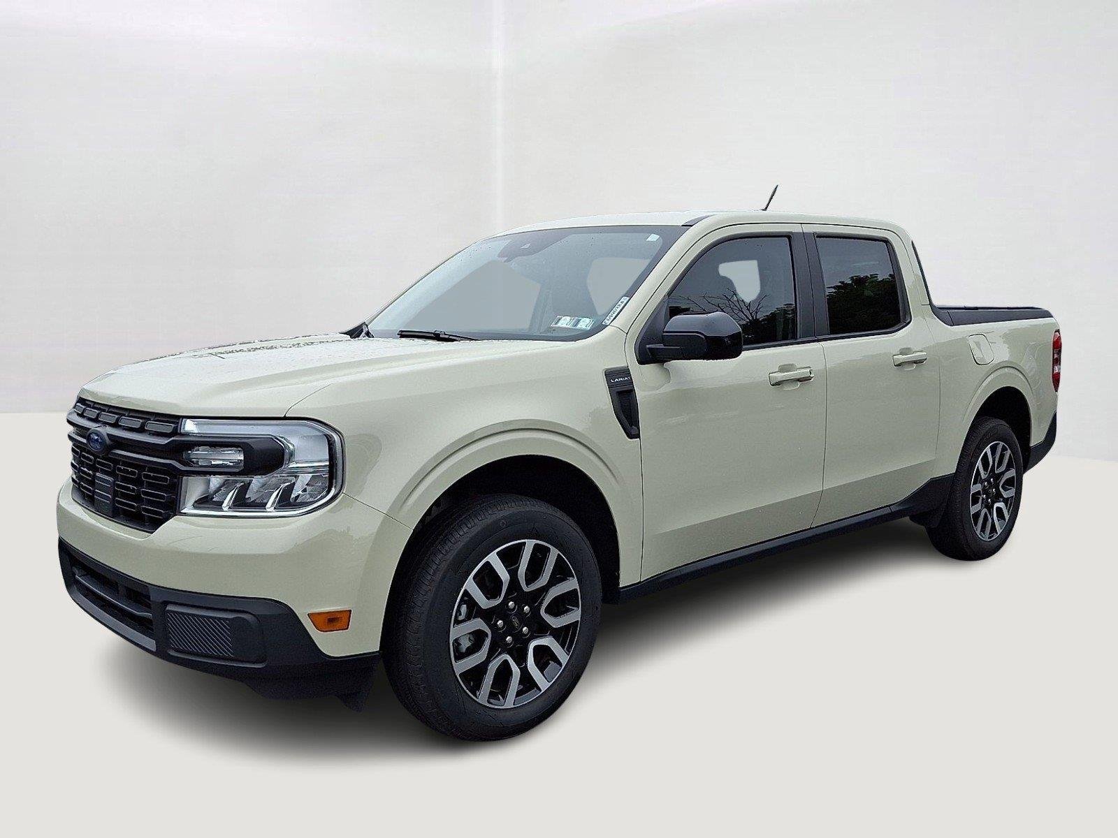 Used 2024 Ford Maverick Lariat w/ 4K Tow Package AWD/4WD image 3