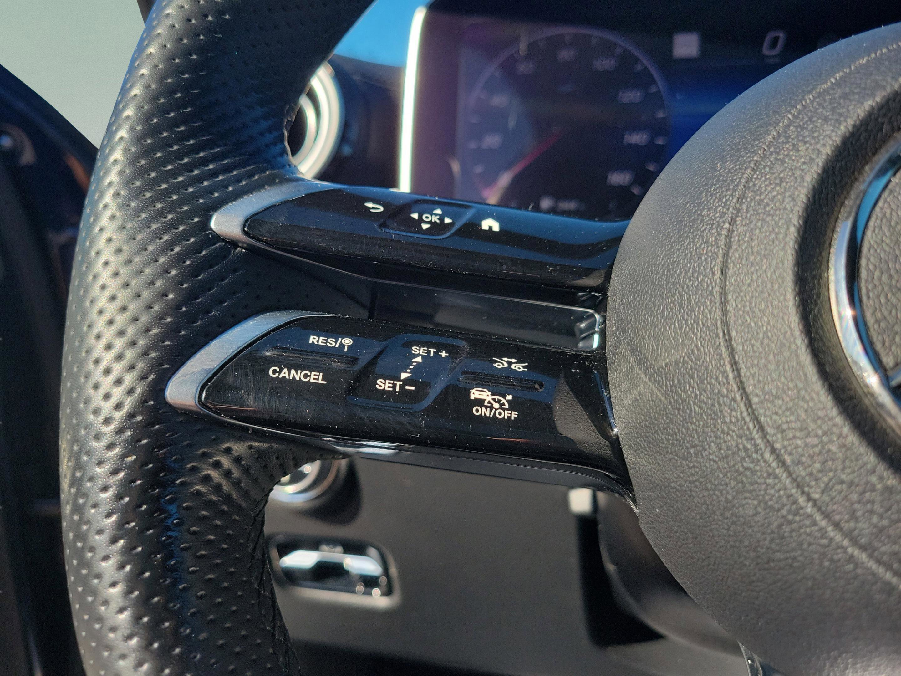 Certified 2023 Mercedes-Benz C 300 Sedan image 21