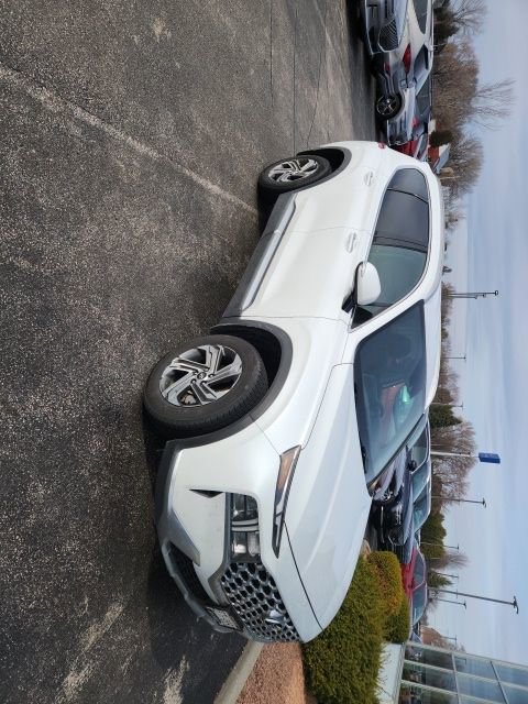 Used 2021 Hyundai Santa Fe SEL w/ Convenience Package image 3