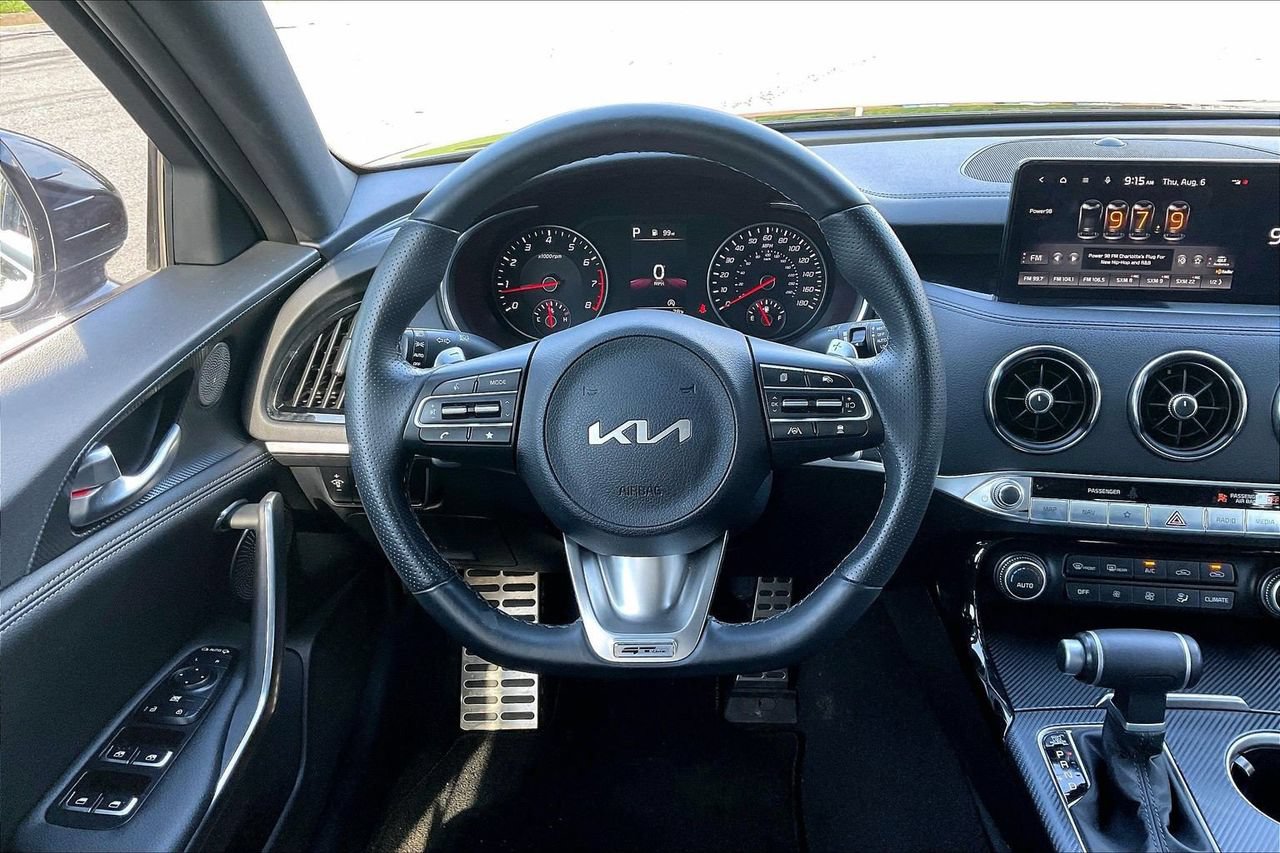 Used 2023 Kia Stinger GT-Line w/ Sun & Sound Package RWD image 9