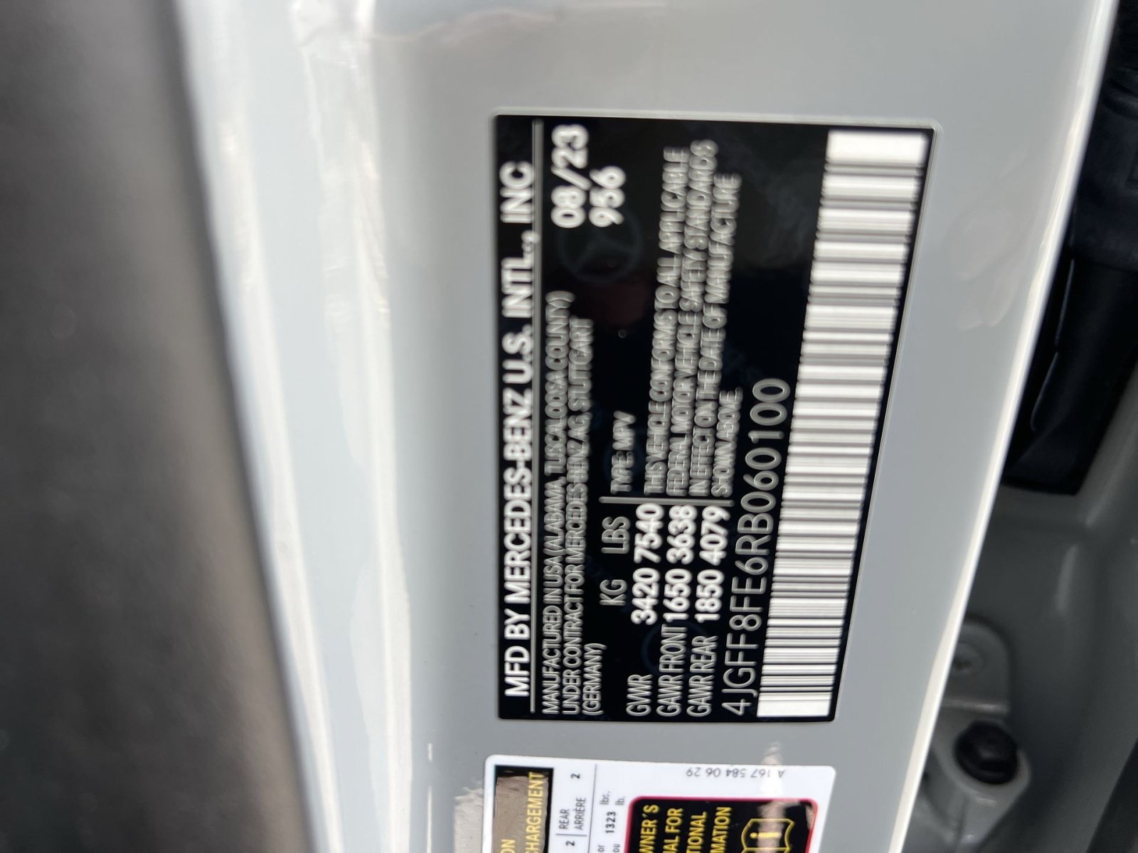 Used 2024 Mercedes-Benz GLS 580 4MATIC image 28