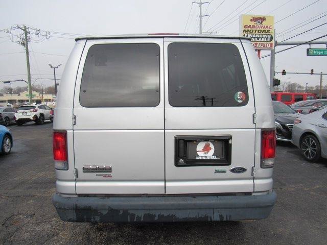 Used 2014 Ford E-350 and Econoline 350 XL w/ Power Windows & Locks Group RWD image 6
