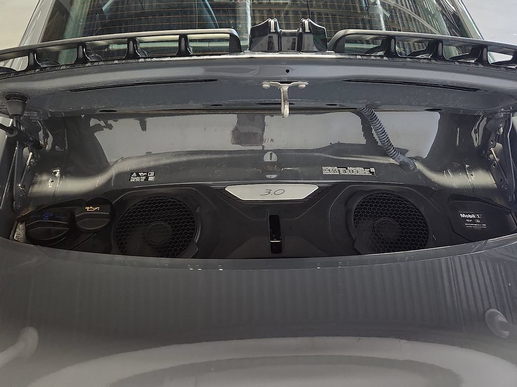 Certified 2025 Porsche 911 Carrera RWD image 30