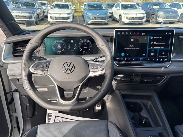 New 2026 Volkswagen Tiguan SE R-Line image 10