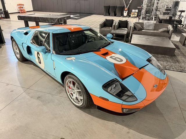 Used 2006 Ford GT RWD image 85