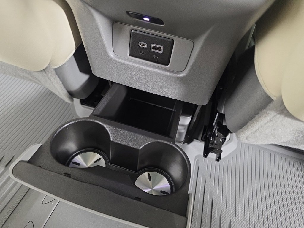 Used 2022 Cadillac XT6 Premium Luxury image 40