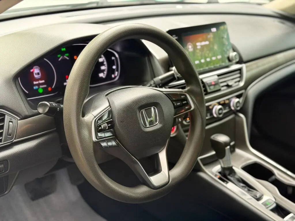 Used 2019 Honda Accord LX image 11
