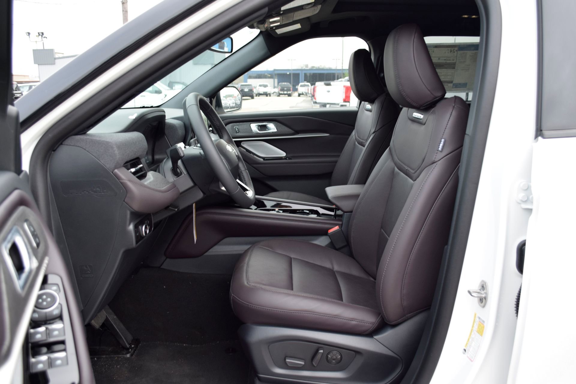 New 2026 Ford Explorer Platinum image 18