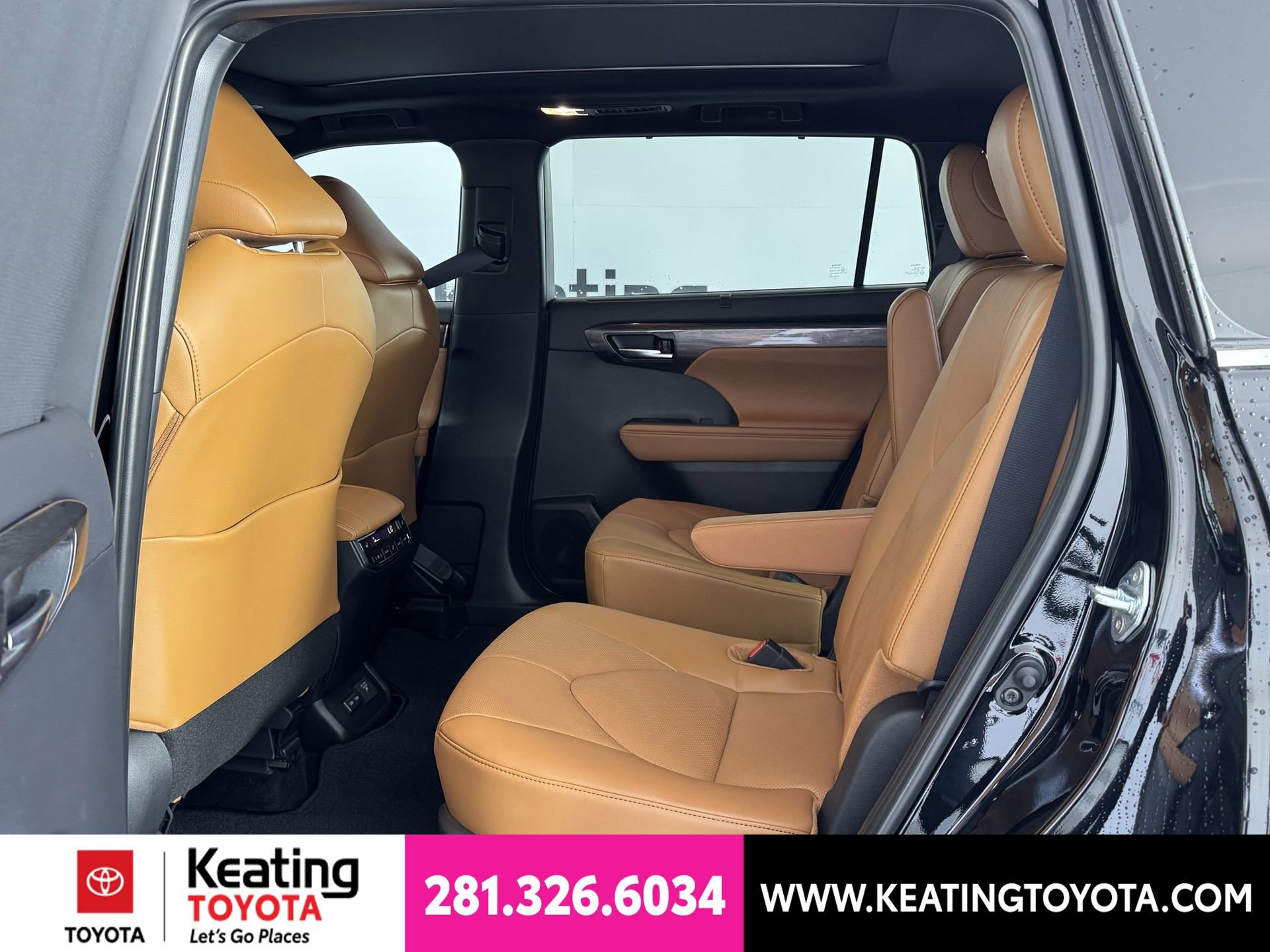 New 2026 Toyota Highlander Platinum AWD/4WD image 6