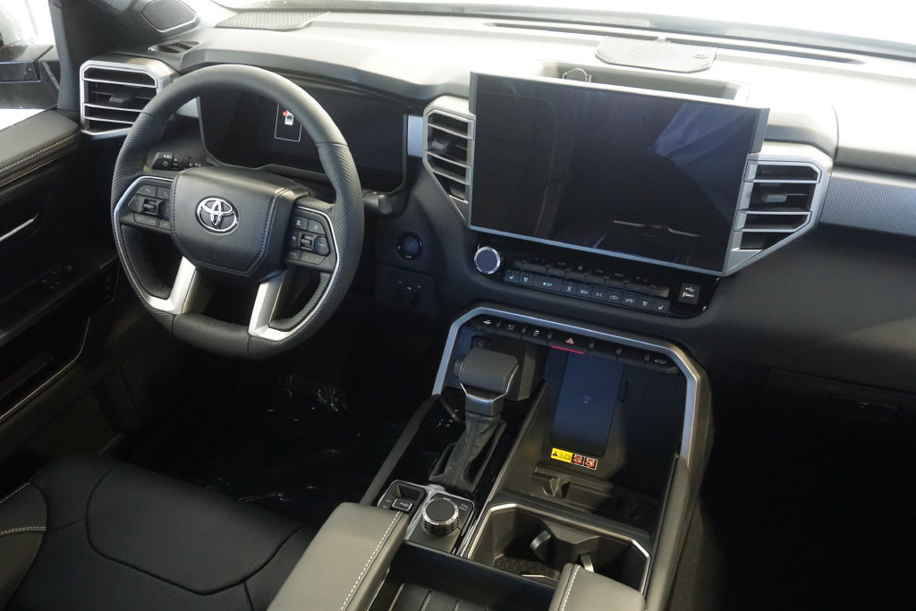 New 2026 Toyota Tundra Limited AWD/4WD image 30