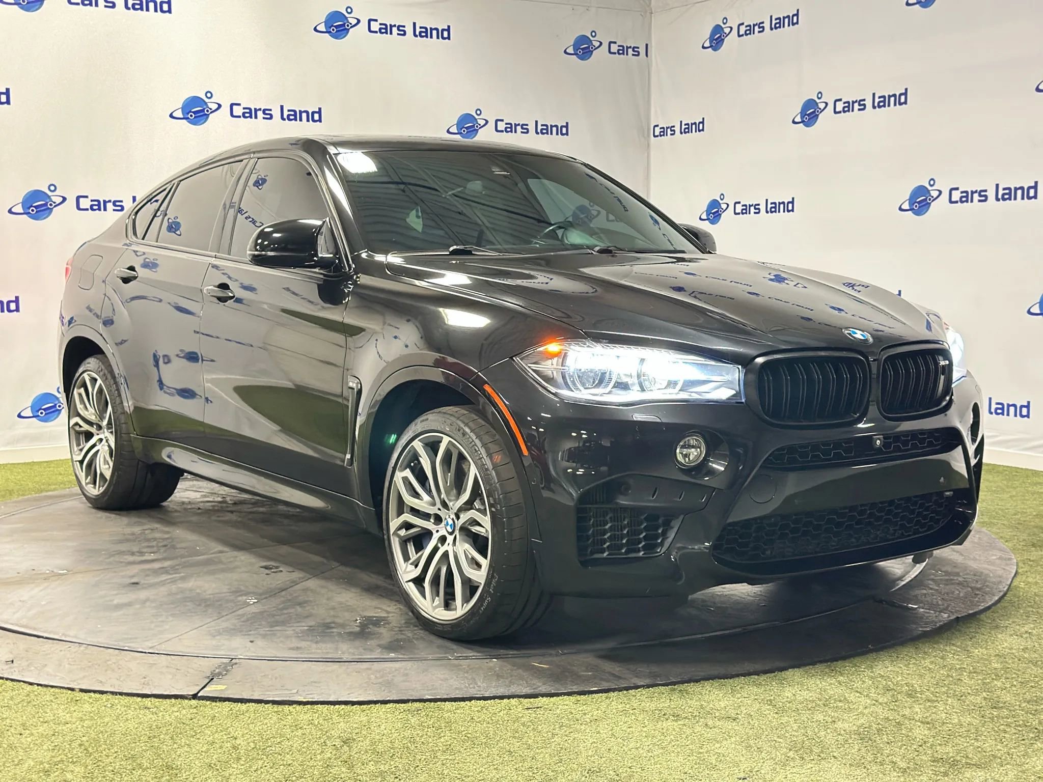 Used 2015 BMW X6 M Sport Utility 4D image 1