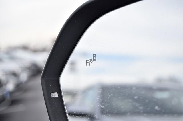 New 2026 Volkswagen Atlas Cross Sport SE image 10