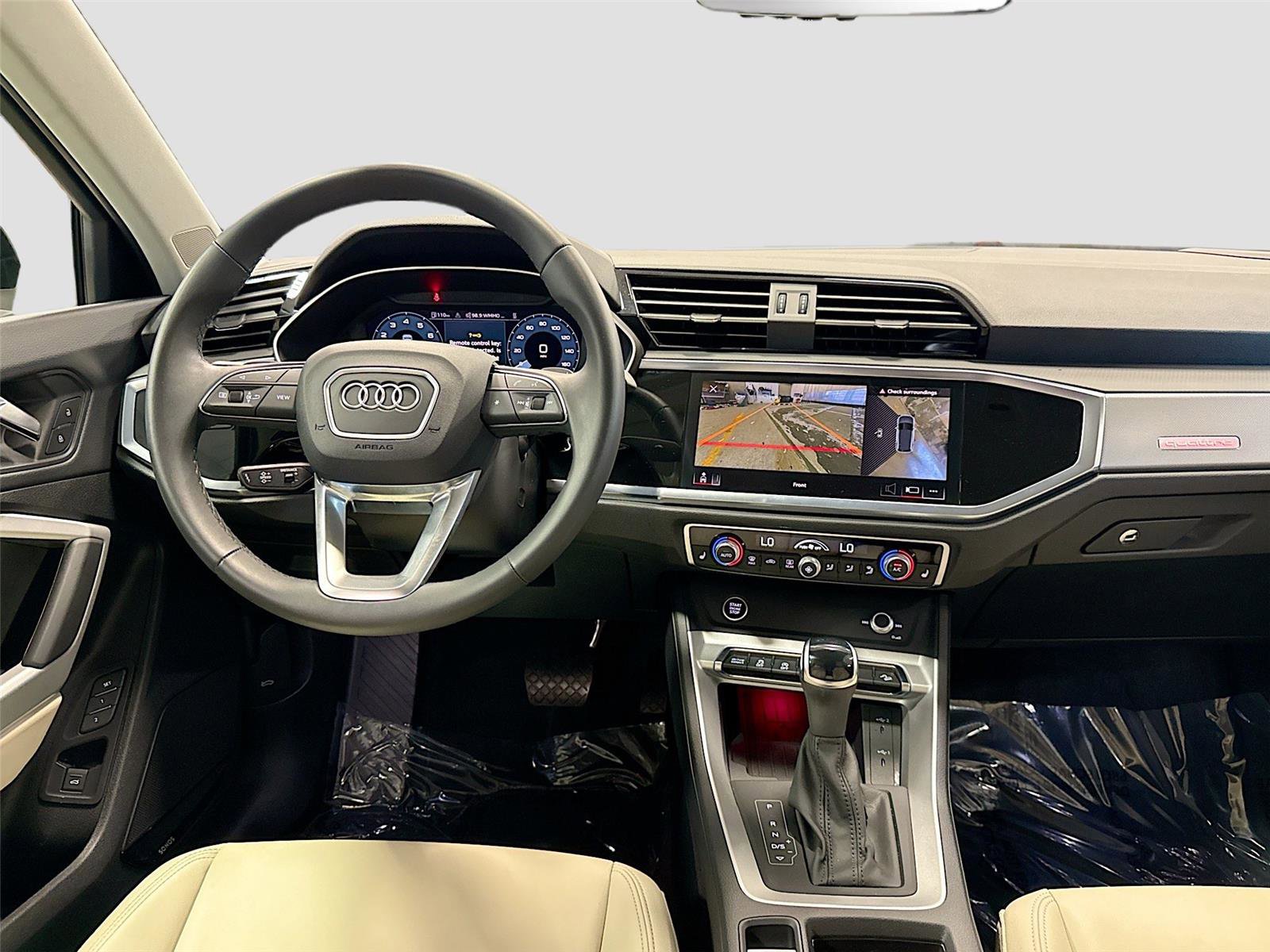 Certified 2025 Audi Q3 2.0T Premium Plus w/ Premium Plus Package AWD/4WD image 22