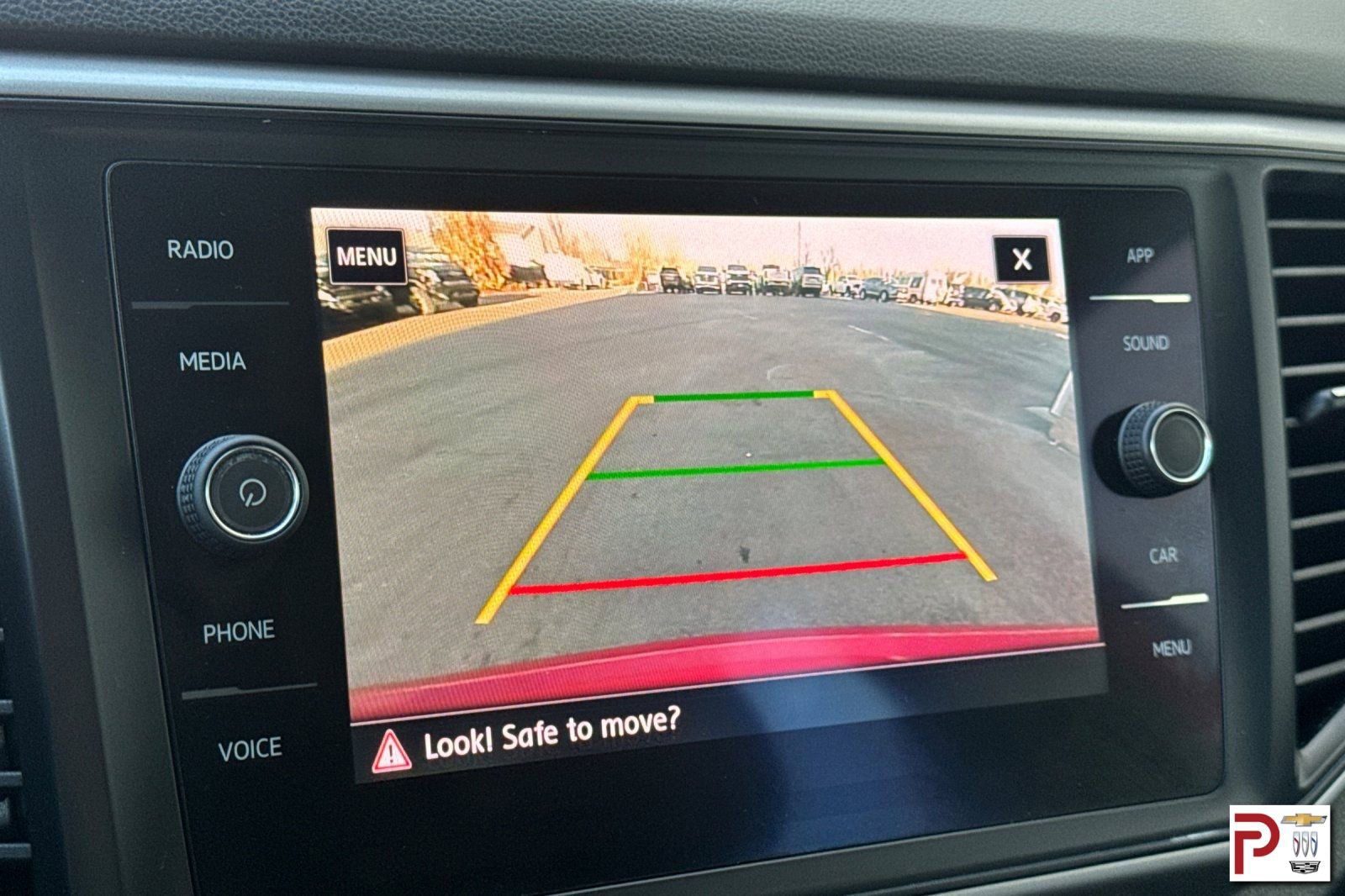 Used 2020 Volkswagen Atlas Cross Sport SE image 24