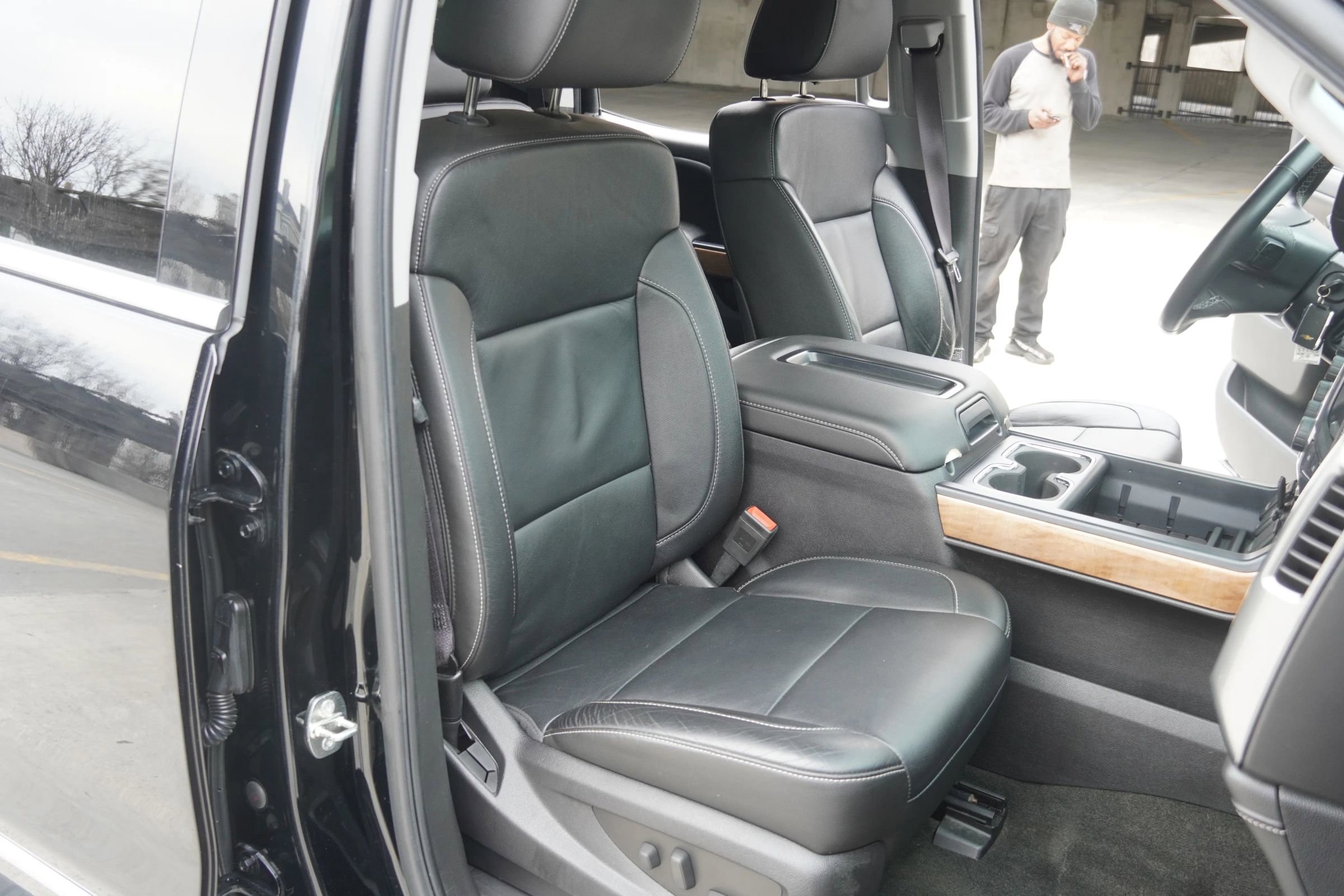 Used 2015 Chevrolet Silverado 1500 LTZ image 34