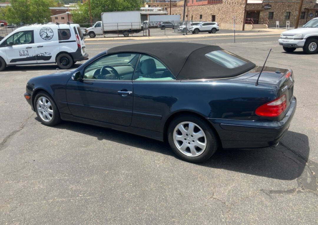 Used 2002 Mercedes-Benz CLK 320 Cabriolet image 8
