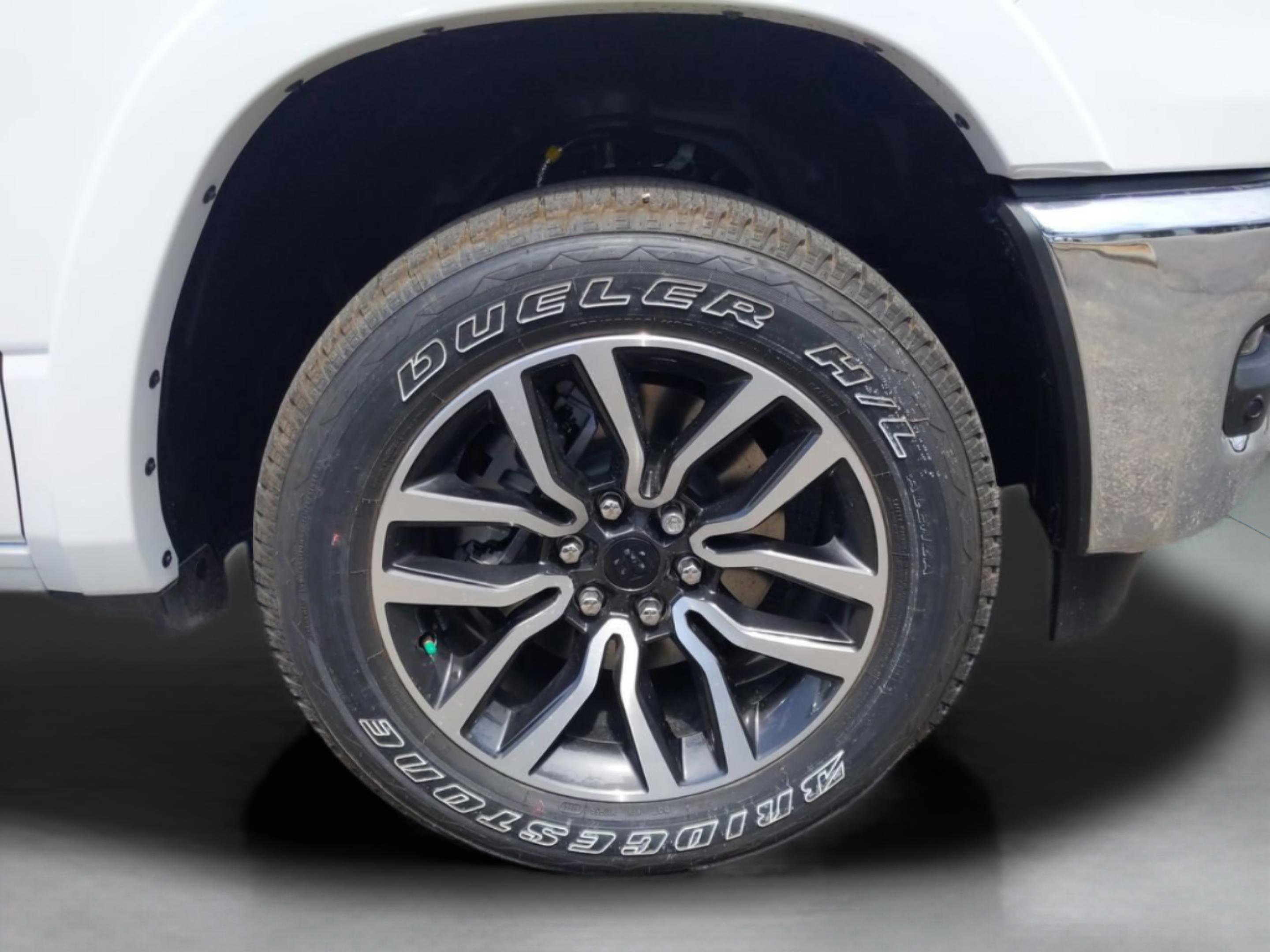 New 2026 RAM 1500 Limited image 32