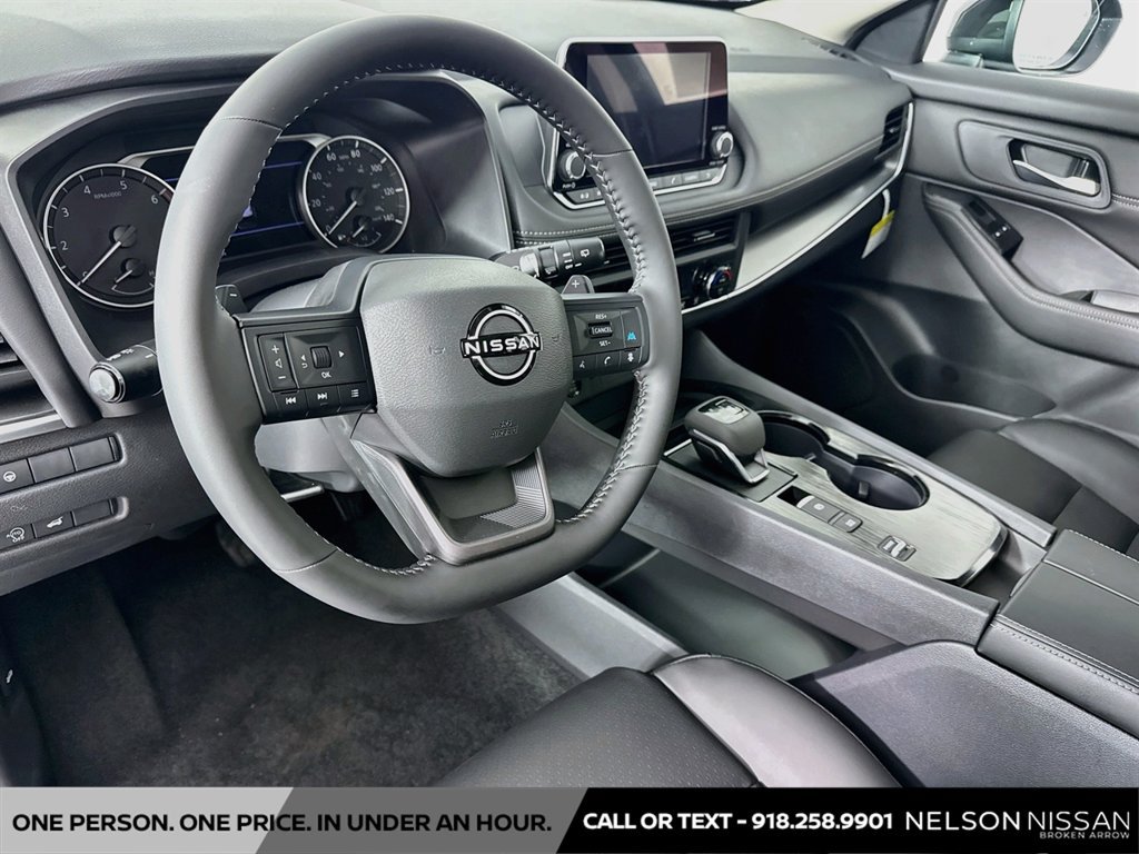 New 2026 Nissan Rogue Dark Armor FWD image 9