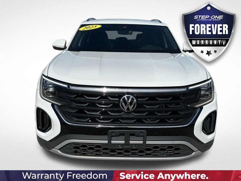 Used 2025 Volkswagen Atlas Cross Sport SE FWD image 10