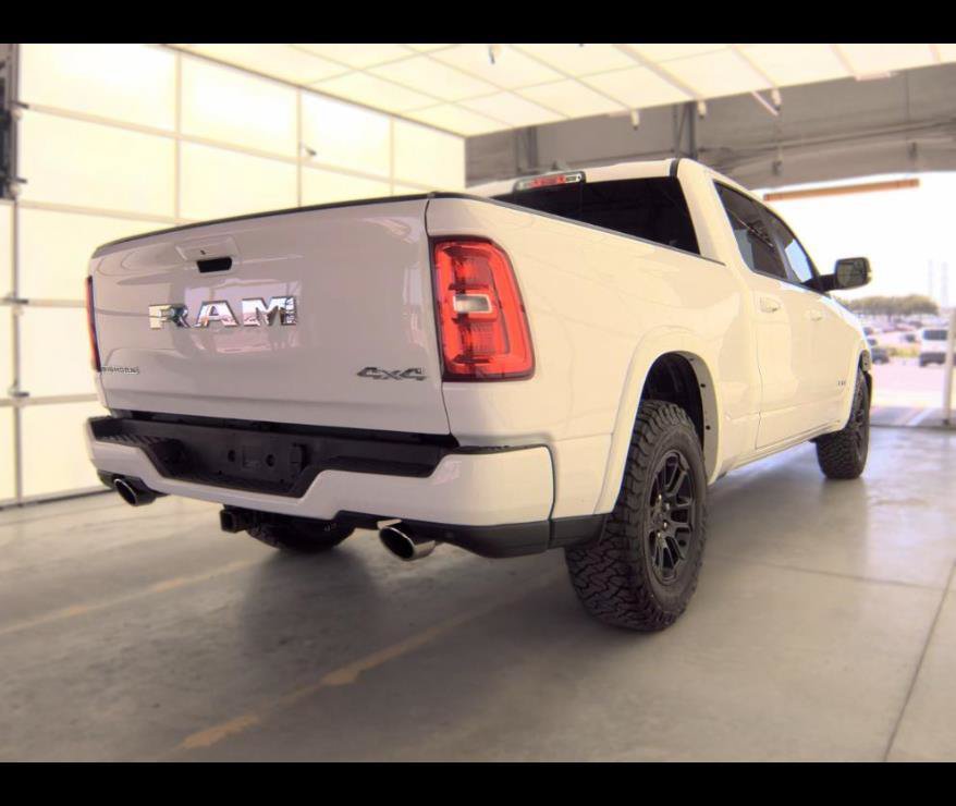 Used 2025 RAM 1500 Big Horn AWD/4WD image 9