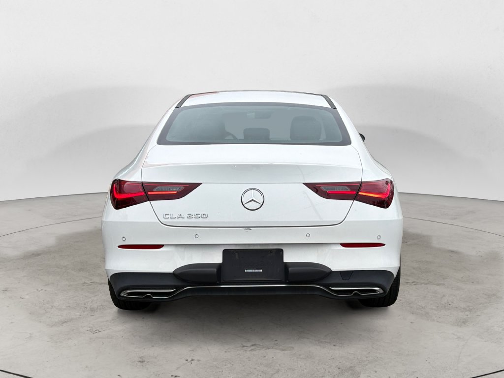 Used 2025 Mercedes-Benz CLA 250 image 4