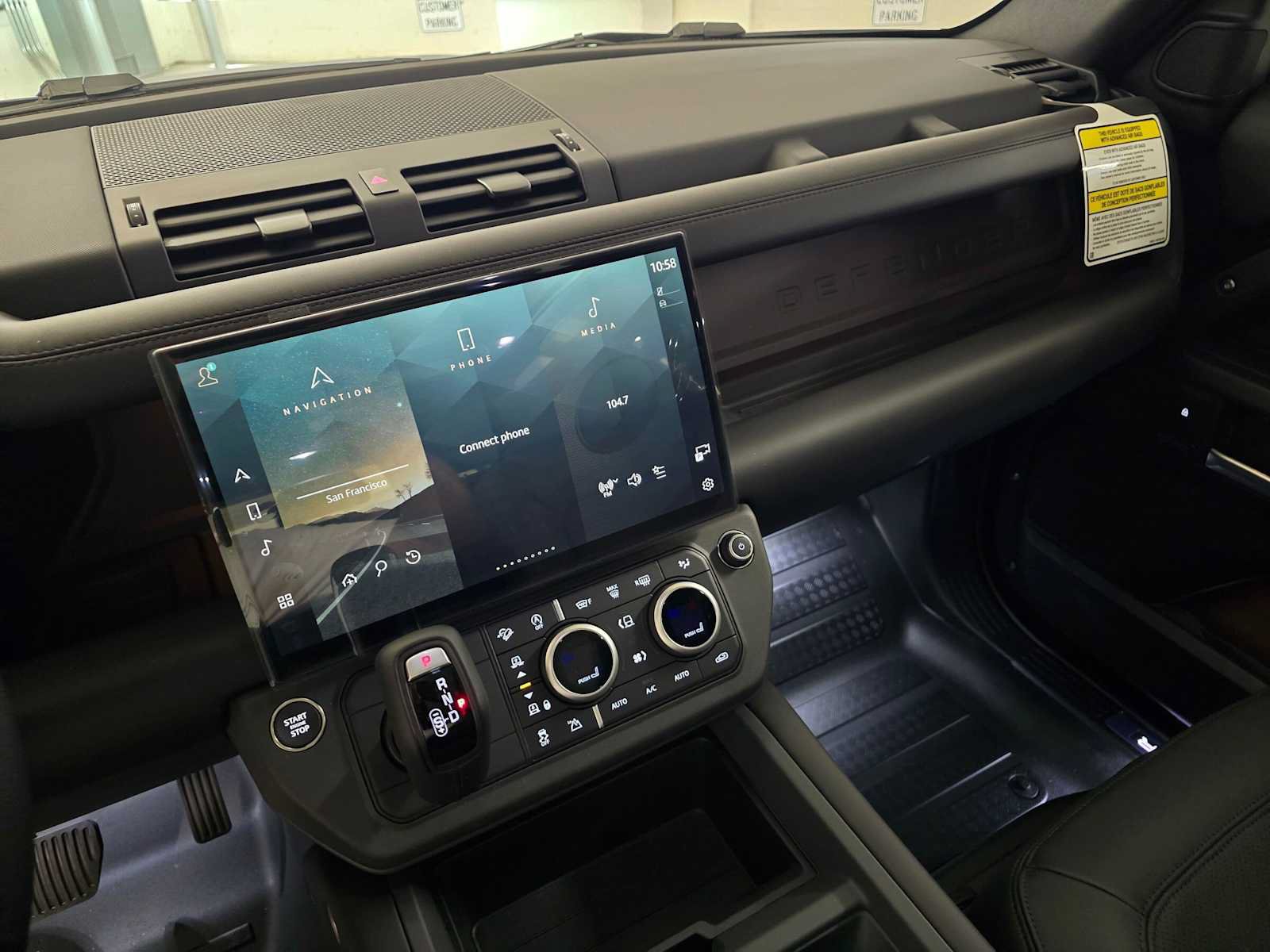 New 2026 Land Rover Defender 90 X-Dynamic SE AWD/4WD image 24