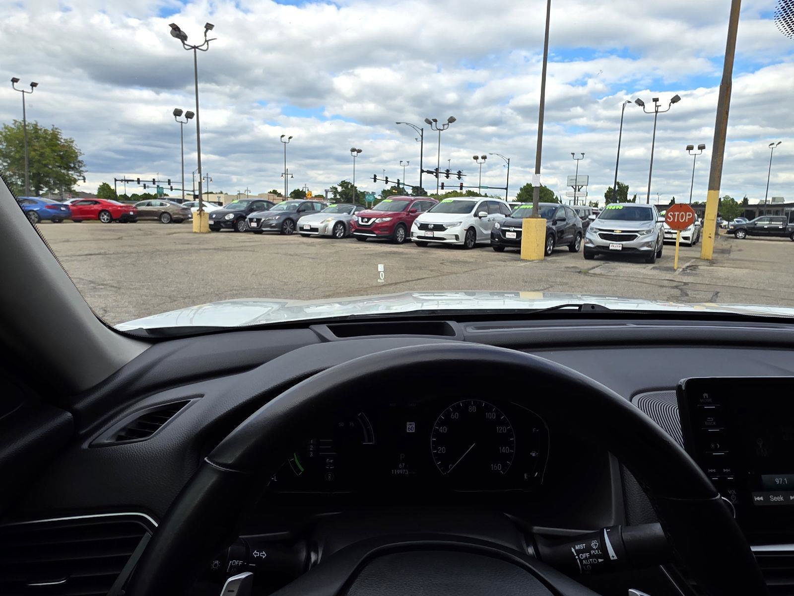 Used 2020 Honda Accord Touring image 32