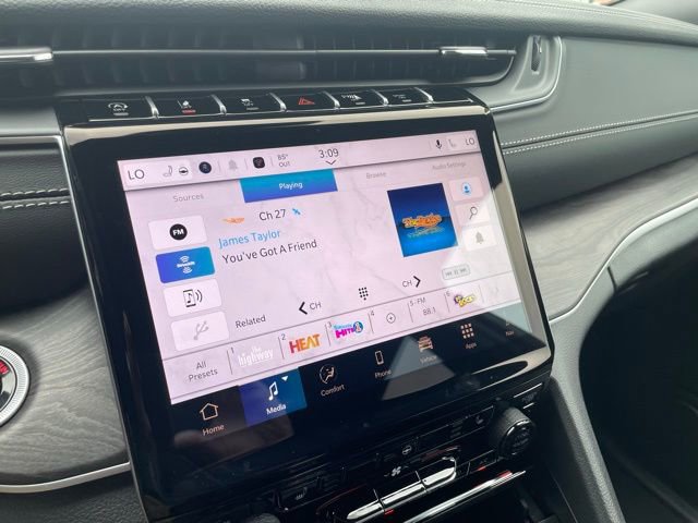 New 2025 Jeep Grand Cherokee L Limited image 12