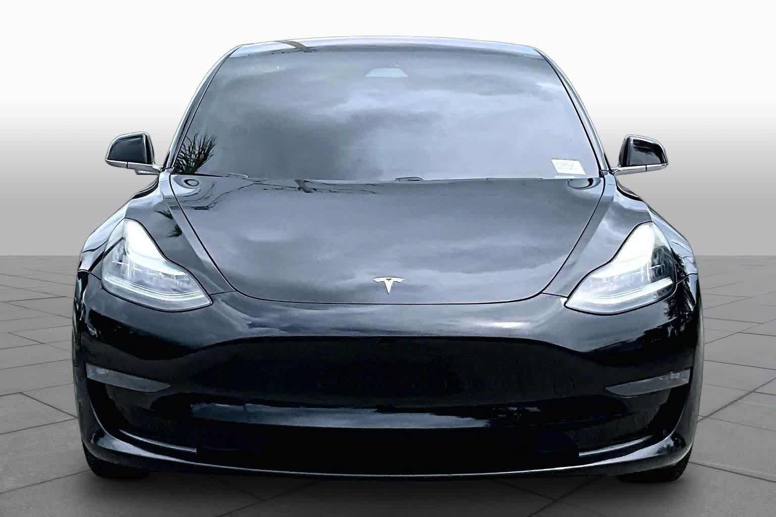 Used 2019 Tesla Model 3 Long Range RWD image 3
