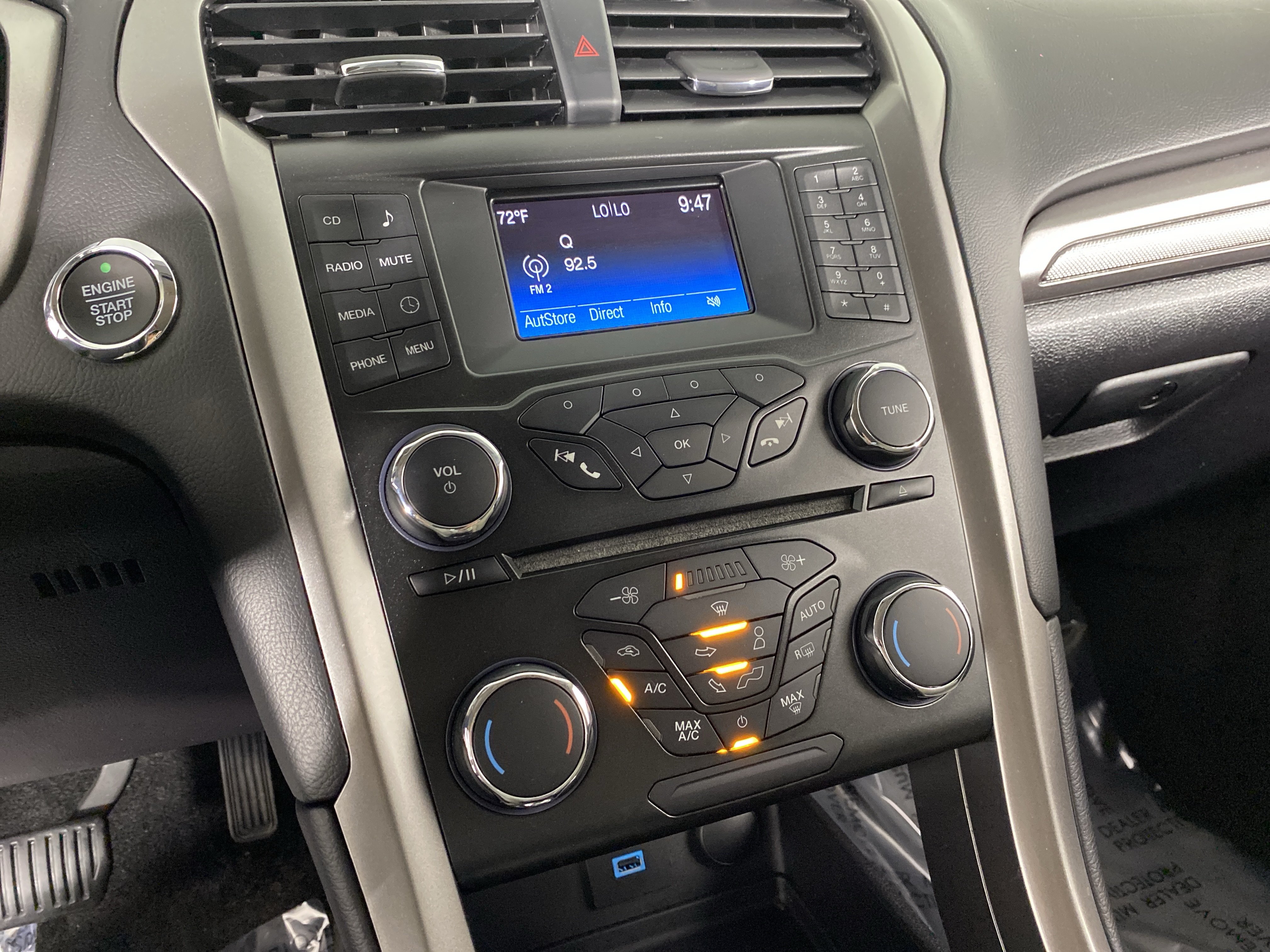 Used 2018 Ford Fusion S FWD image 27