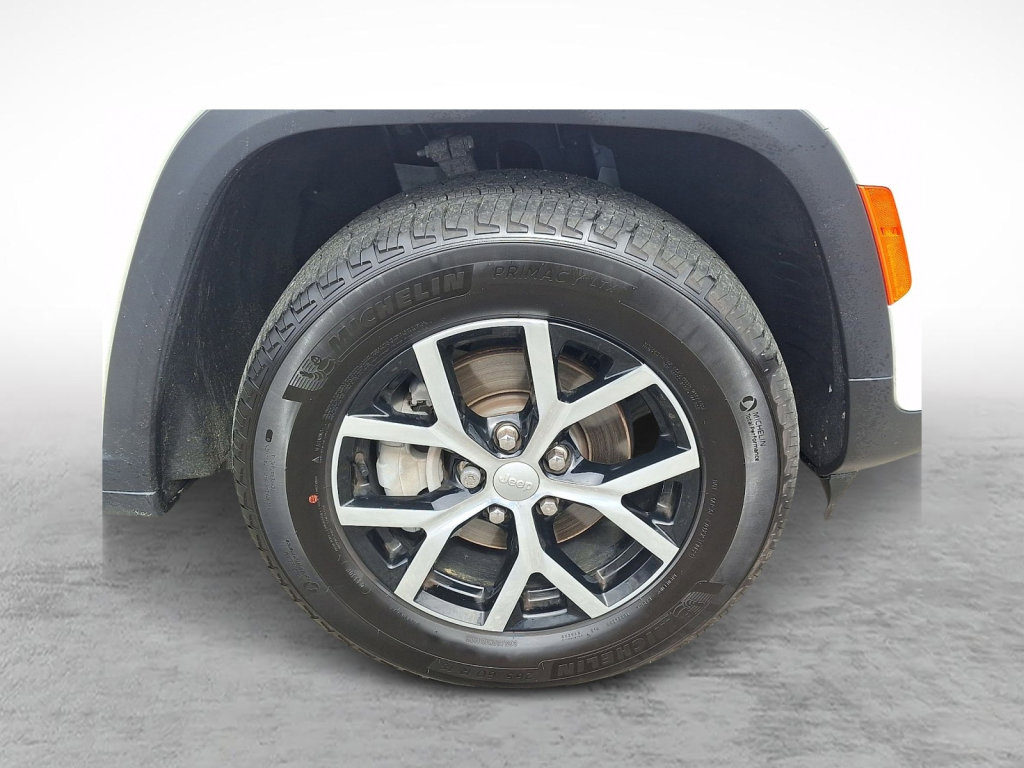 Used 2023 Jeep Grand Cherokee Limited image 9