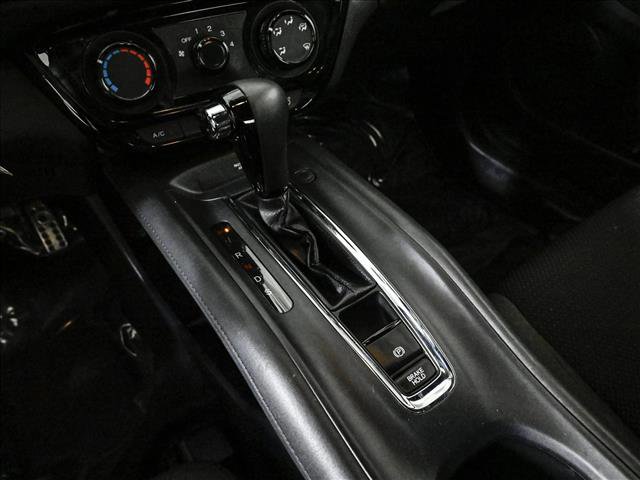Used 2021 Honda HR-V Sport image 12