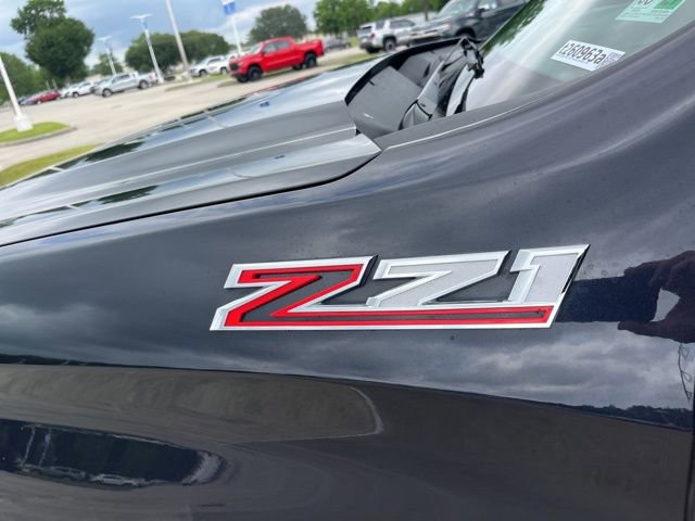 Used 2022 Chevrolet Silverado 1500 LT AWD/4WD image 3