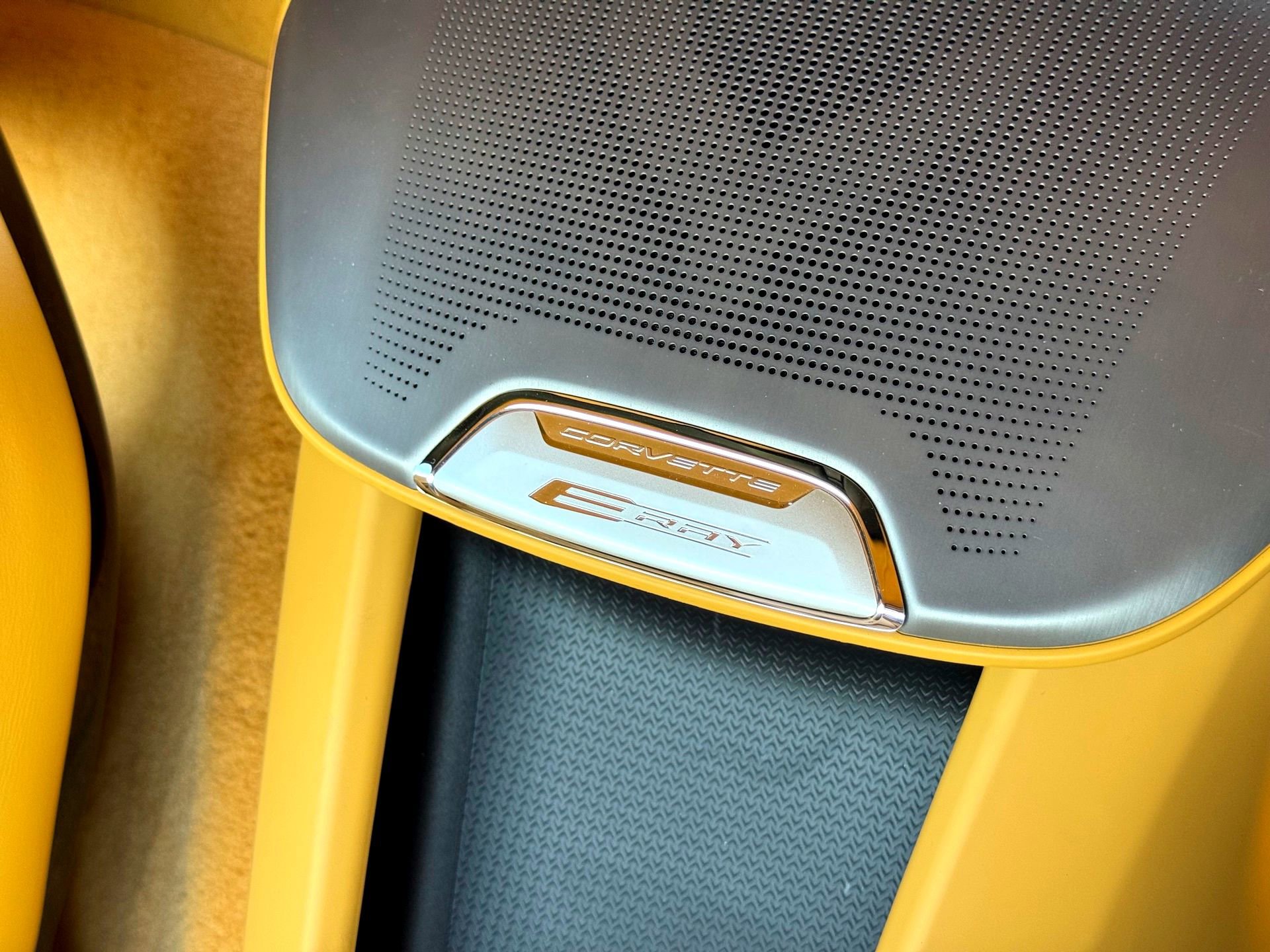 Used 2025 Chevrolet Corvette E-Ray w/ Stealth Interior Trim Package image 27