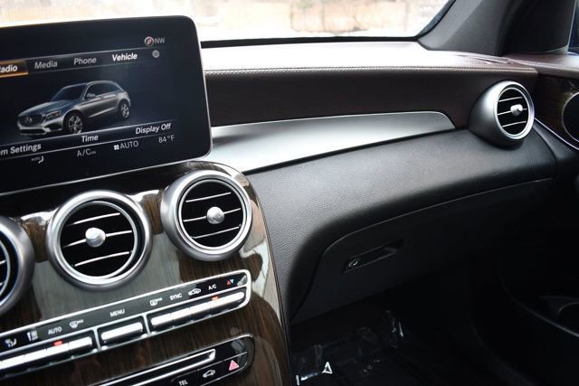 Used 2018 Mercedes-Benz GLC 300 GLC 300 4MATIC SUV w/ Multimedia Package image 29