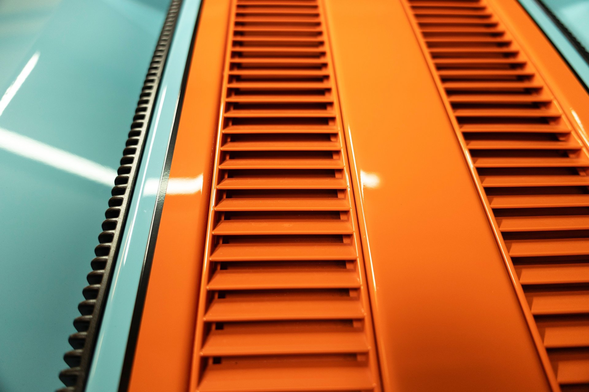 Used 2006 Ford GT RWD image 34