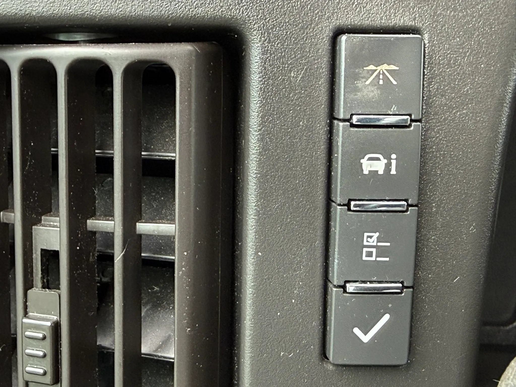 Used 2021 Chevrolet Express 2500 w/ Driver Convenience Package RWD image 35