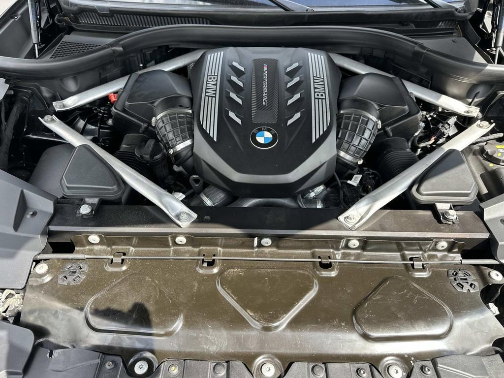 Used 2020 BMW X5 M50i w/ Executive Package AWD/4WD image 11