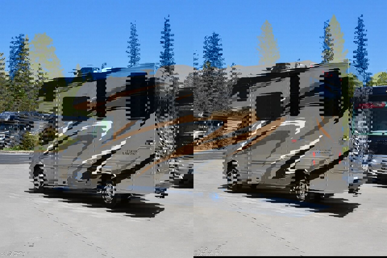 Used 2016 Mercedes-Benz Sprinter 3500 image 2