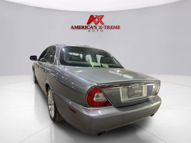 Used 2008 Jaguar XJ8 image 4